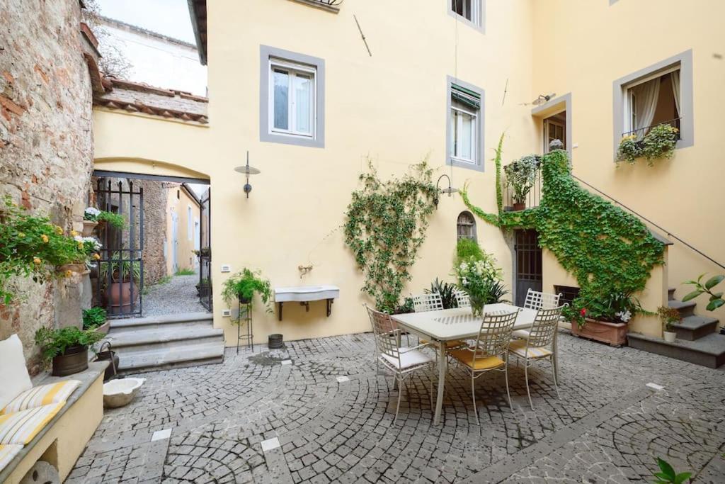 Corte Paolina - Charming Courtyard Inside Lucca Exterior foto